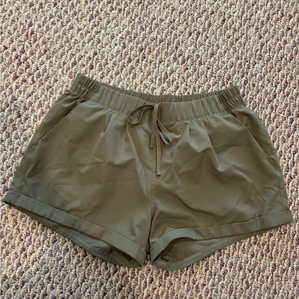 ZYIA Olive Summer Shorts for Women Sz M
